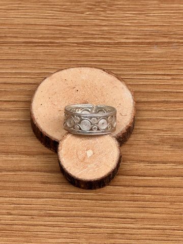 Bague Ethnique Gravée pour Femme en Argent